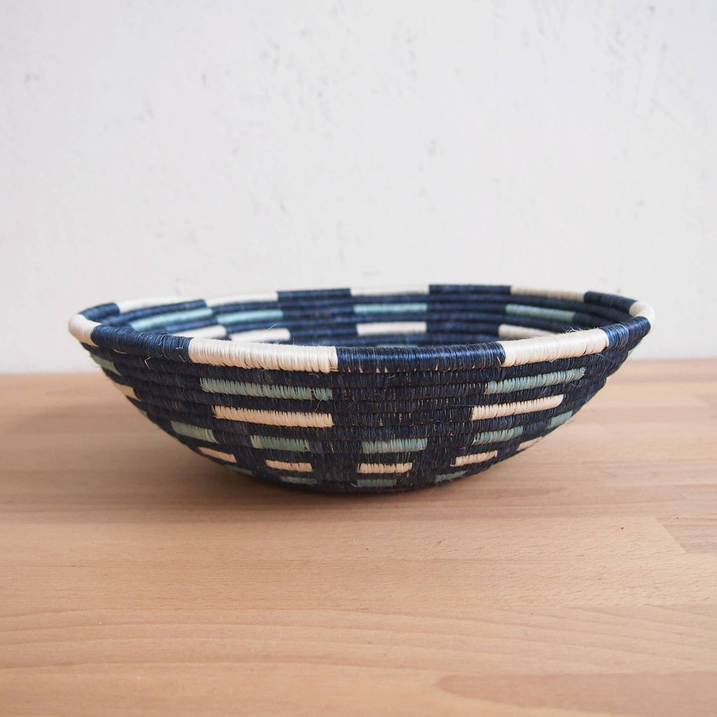 Shop Stacy Garcia_Accessories_Bowls_Blue Patterned Woven Bowl_Side view