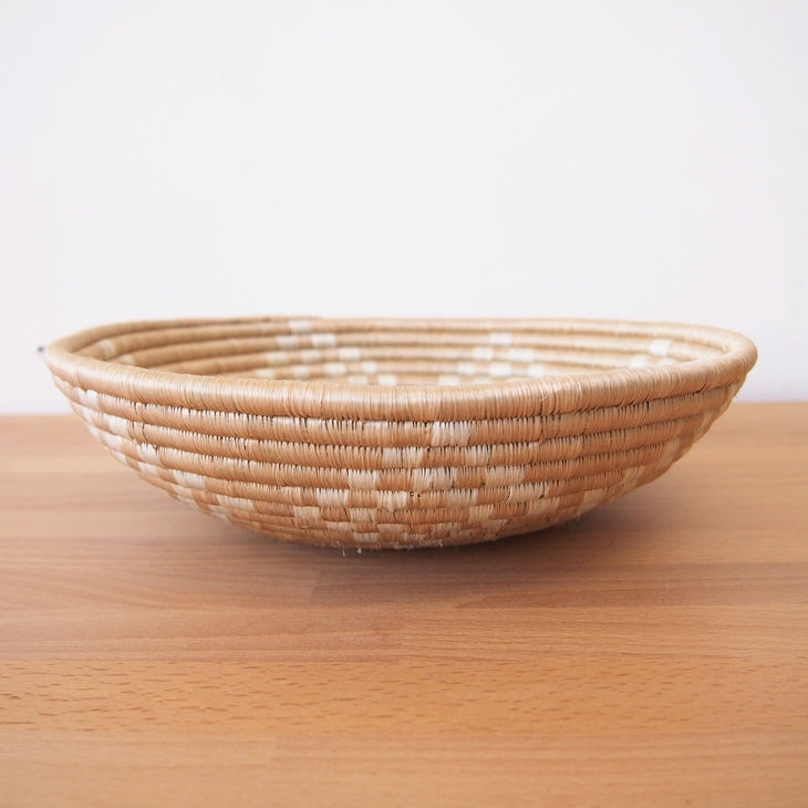 Shop Stacy Garcia_Accessories_Bowls_Neutral Patterned Woven Bowl_Side view