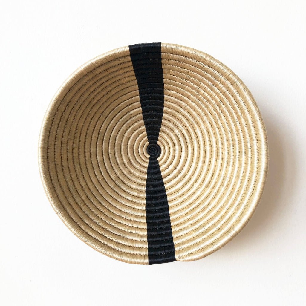 Shop Stacy Garcia_Accessories_Bowls_Beige with Black Stripe Woven Bowl