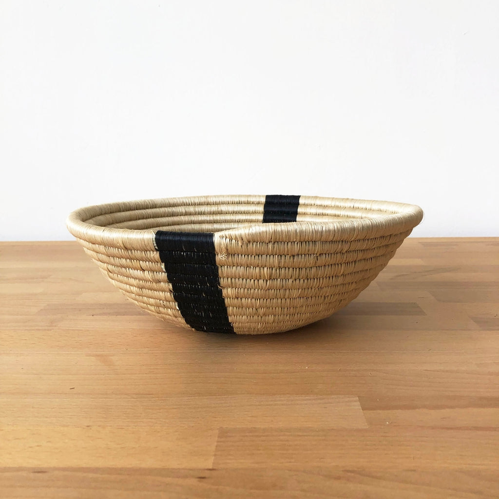 Shop Stacy Garcia_Accessories_Bowls_Beige with Black Stripe Woven Bowl_Side view